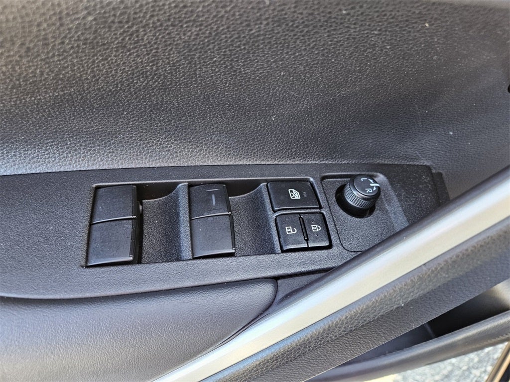 2025 Toyota Corolla Cross Hybrid XSE