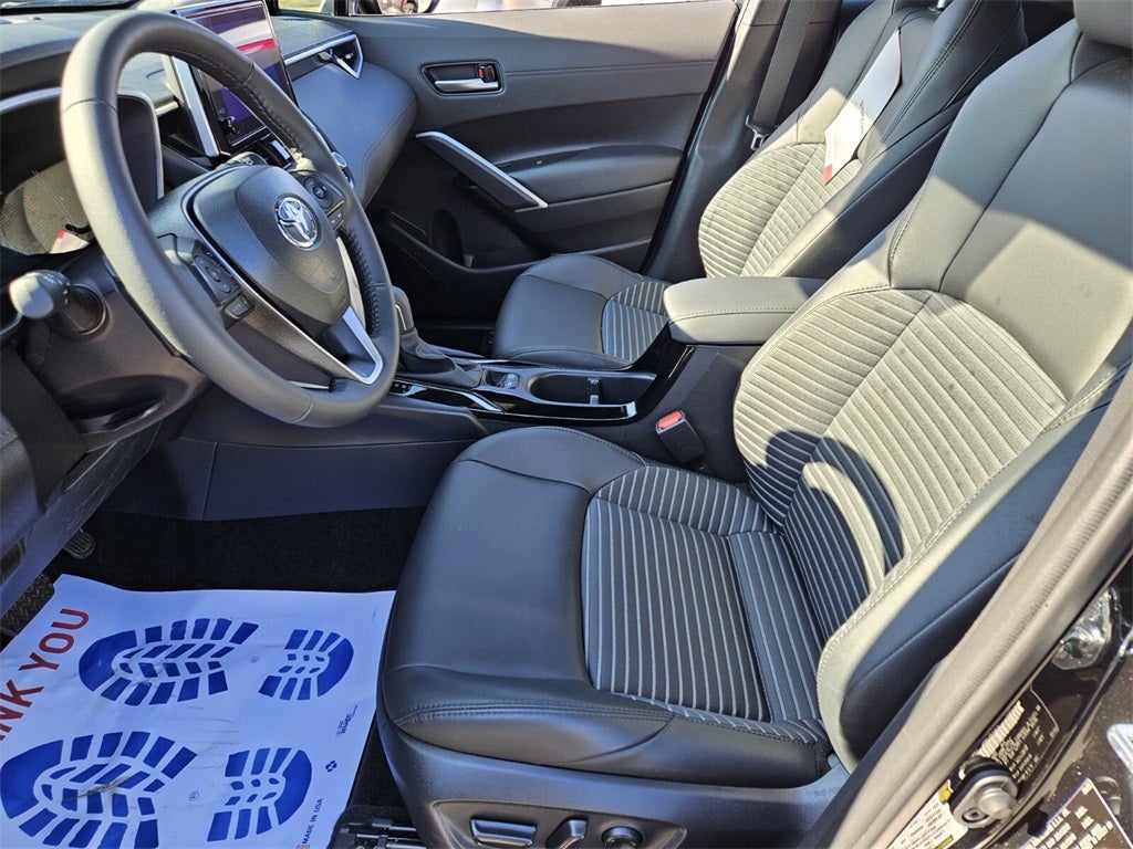 2025 Toyota Corolla Cross Hybrid XSE