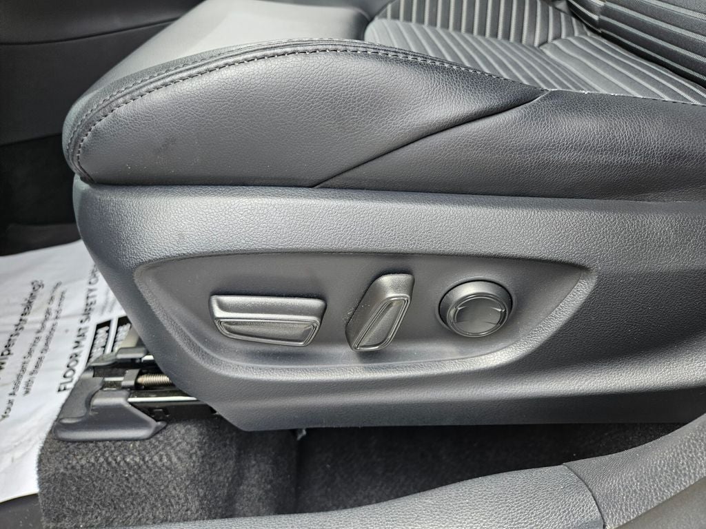 2024 Toyota Corolla Cross Hybrid XSE