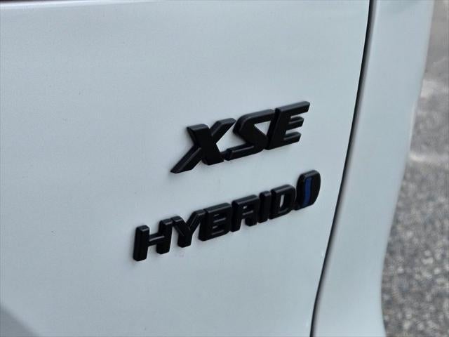 2024 Toyota Corolla Cross Hybrid XSE
