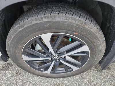 2024 Toyota Corolla Cross Hybrid XSE