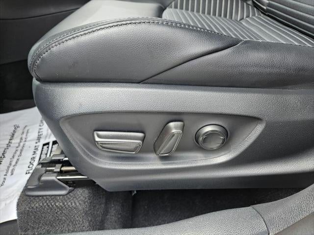 2024 Toyota Corolla Cross Hybrid XSE