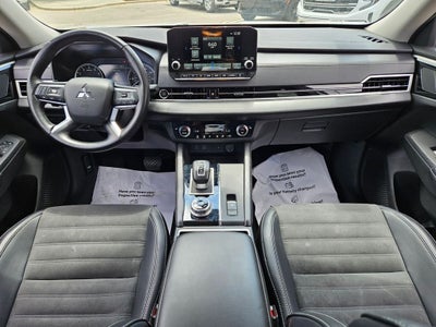 2024 Mitsubishi Outlander SE Black Edition