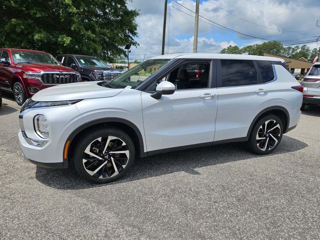 2024 Mitsubishi Outlander SE Black Edition