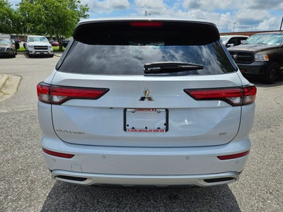 2024 Mitsubishi Outlander SE Black Edition