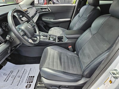 2024 Mitsubishi Outlander SE Black Edition