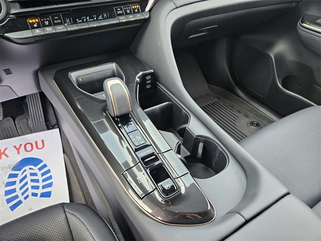 2024 Toyota Crown Platinum