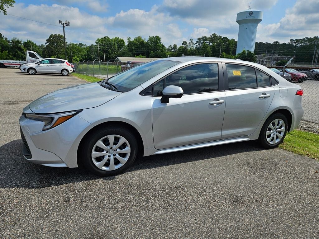 2026 Toyota Corolla Hybrid LE