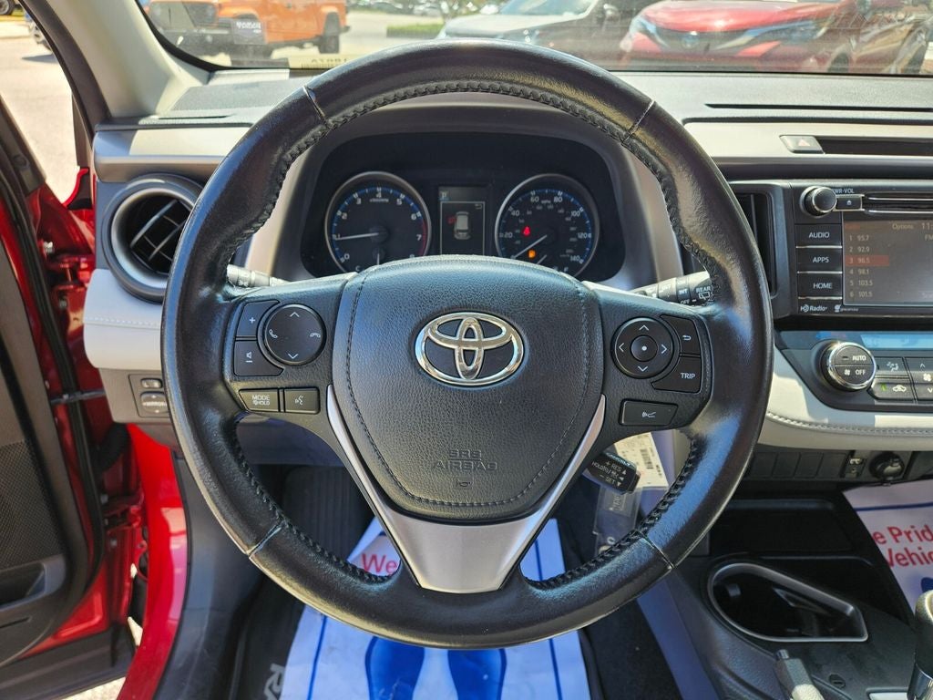 2017 Toyota RAV4 XLE