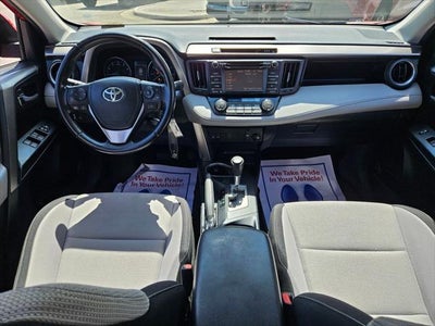 2017 Toyota RAV4 XLE