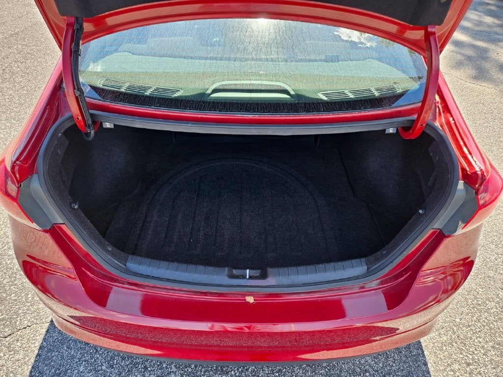 2018 Hyundai Elantra SEL FWD