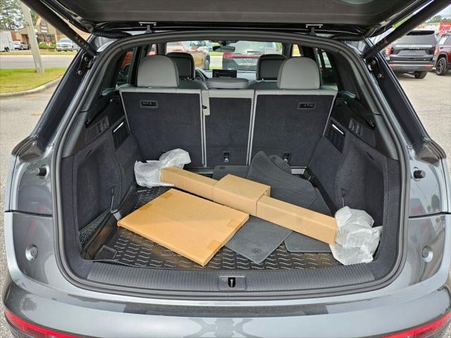 2024 Audi Q5 45 S line Premium quattro