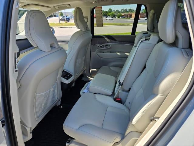 2024 Volvo XC90 B6 Plus Bright Theme