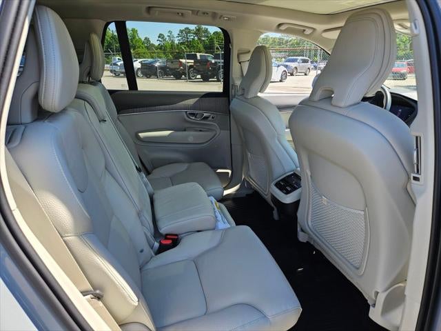 2024 Volvo XC90 B6 Plus Bright Theme